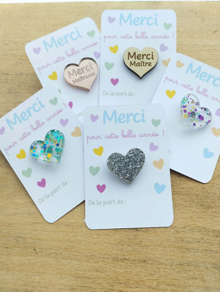 Pin's coeur merci maîtresse / cadeau de fin année scolaire / cadeau atsem/ cadeau nounou / pin's au choix/ pin's cœur