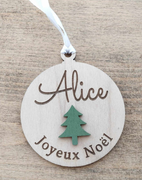 Boule de Noël personnalisée en bois en couleur