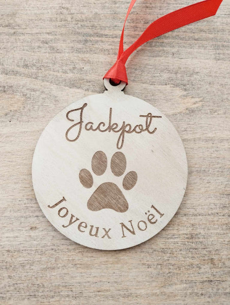 Boule de Noël personnalisée en bois gravé pour animaux