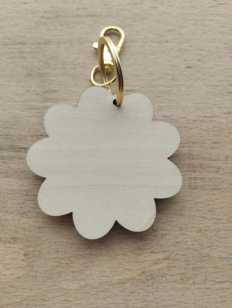 Porte clés Fleur blanche et doré / Fête des mères  / merci maitresse / mamie d'amour/ porte clef fleur personnalisable