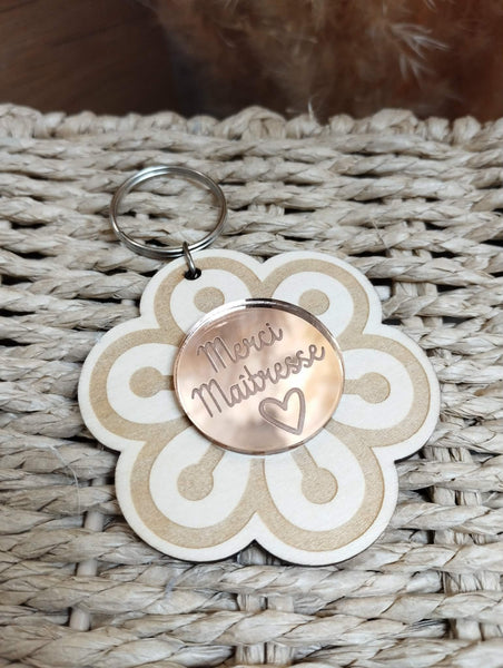 Porte clés Fleur / Fête des mères / merci maitresse / mamie d'amour/ porte clef fleur personnalisable